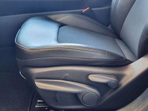 New 2026 Jeep Compass Latitude image 17