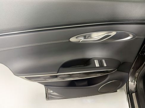 Used 2025 Genesis GV70 2.5T AWD/4WD image 25