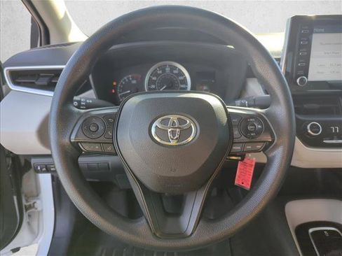 Used 2020 Toyota Corolla LE image 13