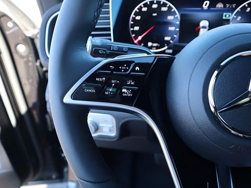 New 2026 Mercedes-Benz GLE 450 4MATIC image 38