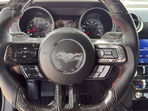 Used 2022 Ford Mustang GT Premium w/ Black Accent Package RWD image 11