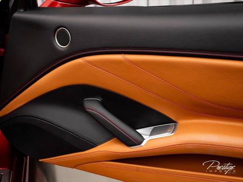 Used 2017 Ferrari California T RWD image 30