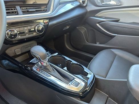 Certified 2025 Chevrolet Trax ACTIV w/ Driver Confidence Package image 12