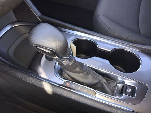 Used 2024 Chevrolet Malibu LT image 19