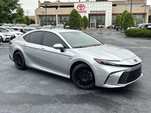 Used 2025 Toyota Camry LE FWD image 2