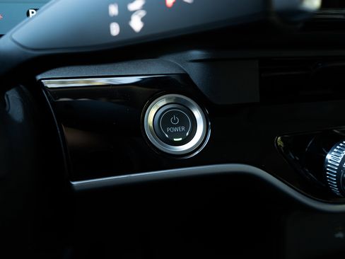 Certified 2024 Honda Prologue Touring image 25