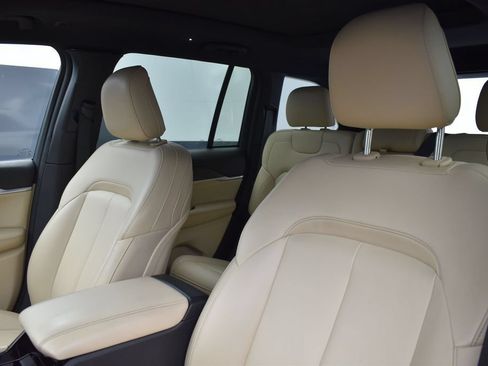 Used 2023 Jeep Grand Cherokee 4WD 4xe image 11