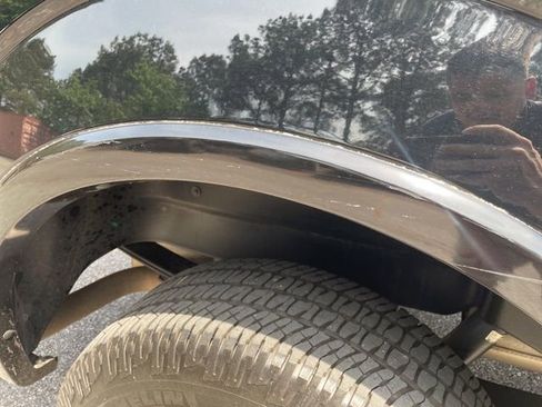 Used 2018 Ford F150 Lariat image 5