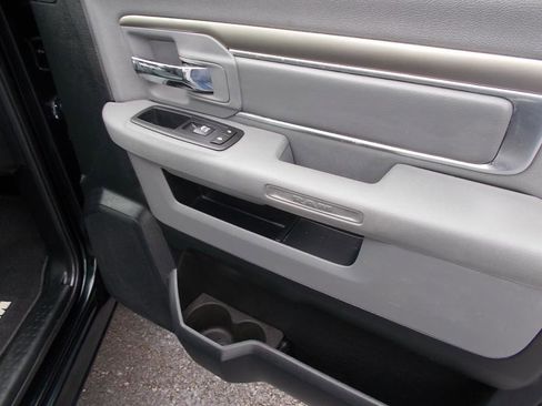 Used 2016 RAM 1500 Big Horn image 23