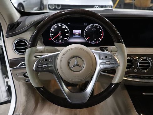 Used 2019 Mercedes-Benz S 560 4MATIC Sedan image 27