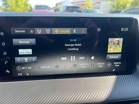 Certified 2025 Nissan Kicks SR w/ SR Premium Package AWD/4WD image 57
