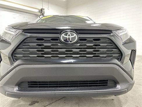 Used 2023 Toyota RAV4 LE image 10