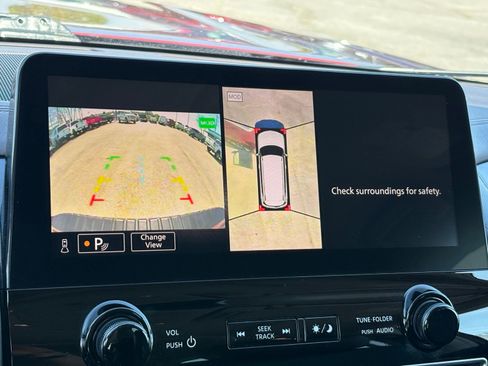 Used 2023 Nissan Armada Platinum w/ Captain's Chairs Package RWD image 22