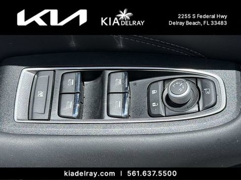 Used 2023 Subaru Outback Touring AWD/4WD image 16