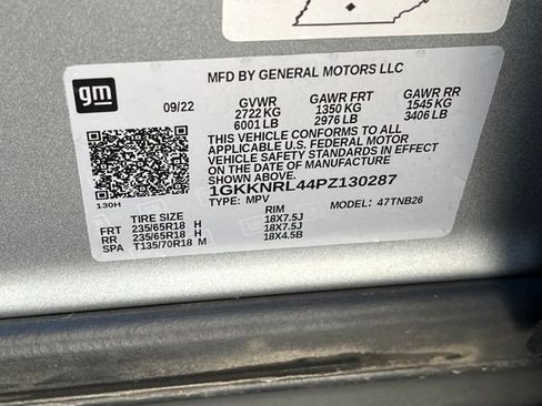 Used 2023 GMC Acadia SLE w/ Driver Convenience Package AWD/4WD image 19
