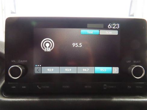 Used 2025 Honda HR-V LX image 23