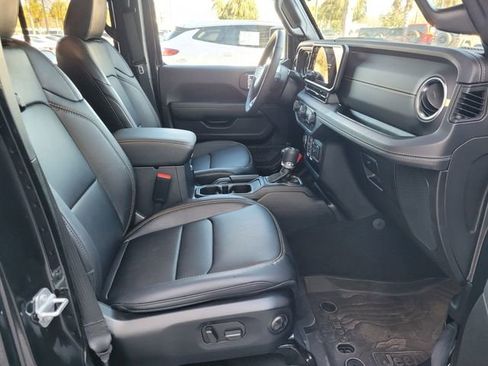 Certified 2025 Jeep Wrangler Unlimited Sahara image 16