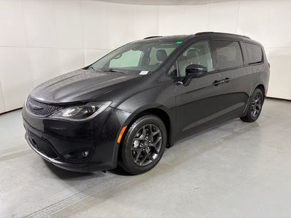 Used 2020 Chrysler Pacifica Touring-L Plus