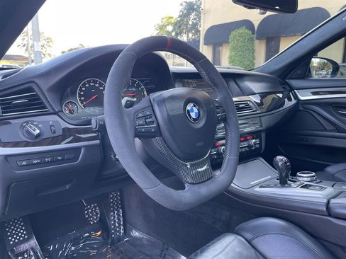 Used 2013 BMW M5 RWD image 13