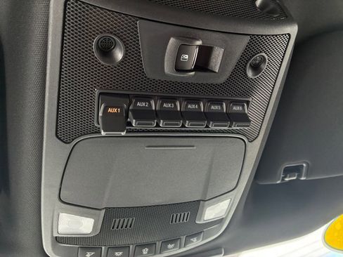 Used 2022 Ford F250 Lariat w/ Black Appearance Package image 23