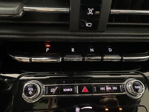 Used 2021 Lincoln Corsair AWD w/ Premium Package image 20
