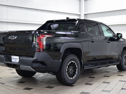 New 2026 Chevrolet Silverado EV Trail Boss image 8