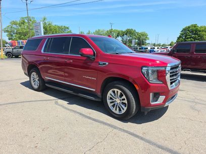 Used 2023 GMC Yukon XL SLT w/ SLT Luxury Package
