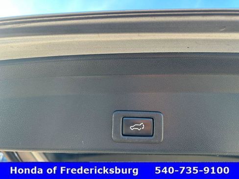 Used 2019 Subaru Ascent Premium image 13