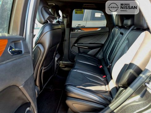 Used 2019 Lincoln MKC Reserve image 13