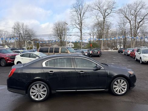 Used 2013 Lincoln MKS AWD image 4