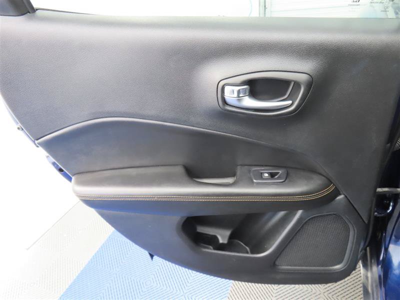 Used 2019 Jeep Compass Limited w/ Safety & Security Group AWD/4WD image 30