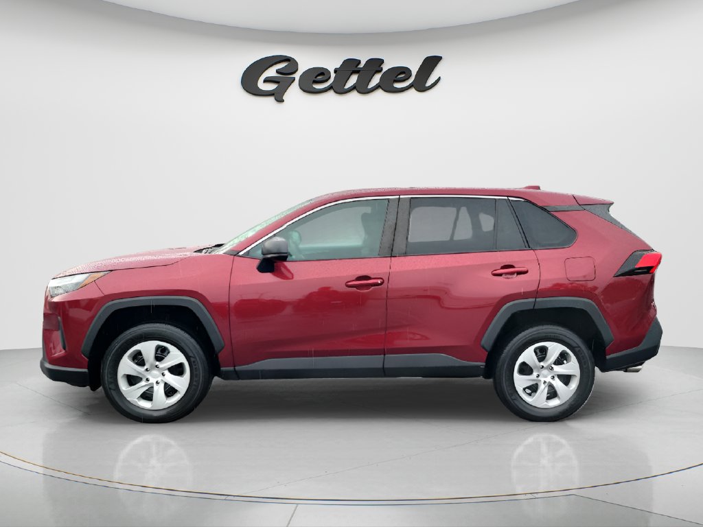 Used 2024 Toyota RAV4 LE FWD image 7