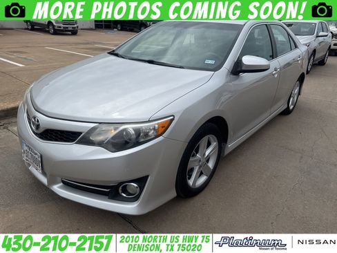 Used 2013 Toyota Camry SE image 1