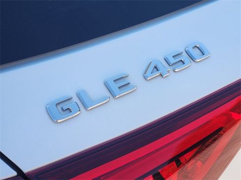 Used 2022 Mercedes-Benz GLE 450 4MATIC image 12