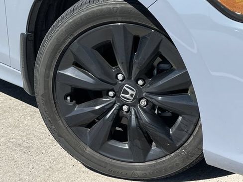 Used 2024 Honda Civic EX image 8