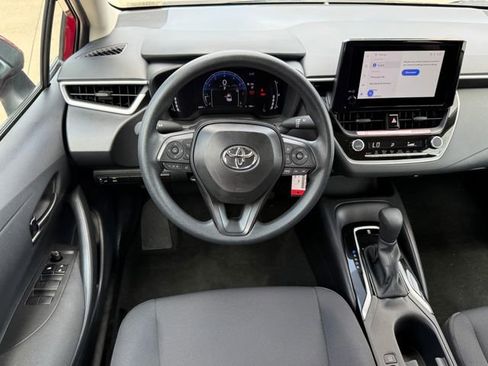 Used 2026 Toyota Corolla LE FWD image 25