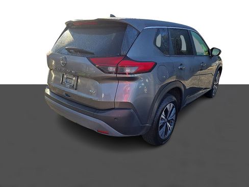 Used 2023 Nissan Rogue SV image 4