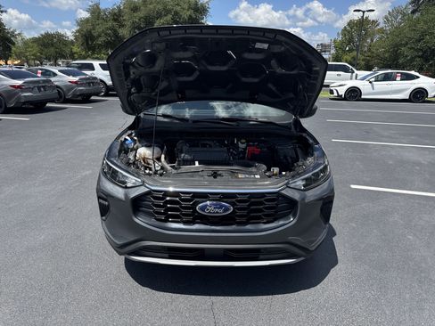Used 2025 Ford Escape ST-Line AWD/4WD image 37