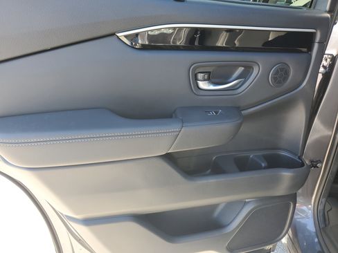 Used 2025 Honda Pilot EX-L image 18