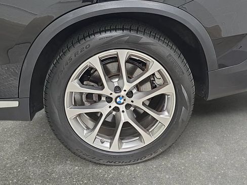 Certified 2024 BMW X5 xDrive40i w/ Parking Assistance Package AWD/4WD image 30