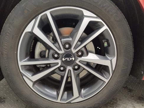 Used 2022 Kia Forte LXS w/ LXS Technology Package image 31