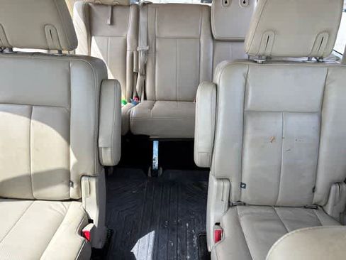 Used 2017 Ford Expedition EL Limited w/ Equipment Group 301A RWD image 23