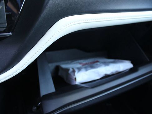 Used 2018 Toyota Corolla iM w/ Carpet Mat Package (TMS) FWD image 28