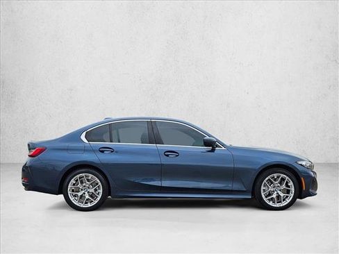Used 2025 BMW 330i xDrive Sedan w/ M Sport Package AWD/4WD image 4