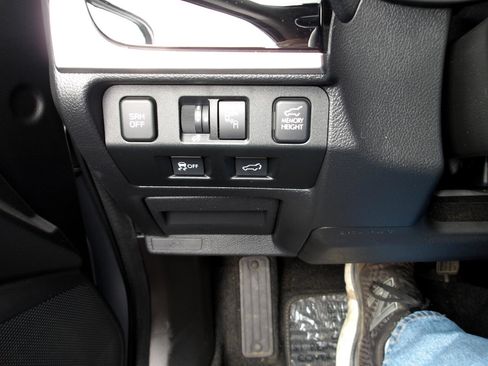 Used 2018 Subaru Forester 2.5i Touring image 24