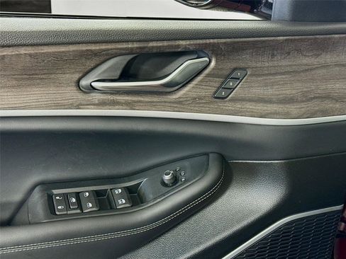 New 2026 Jeep Grand Cherokee L Limited AWD/4WD image 13