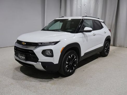 Used 2023 Chevrolet TrailBlazer LT AWD/4WD image 6
