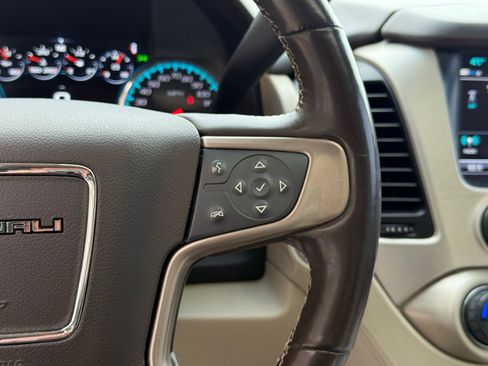 Used 2019 GMC Yukon Denali image 48
