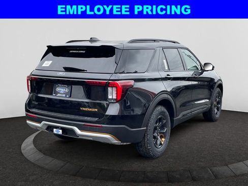 New 2026 Ford Explorer Tremor AWD/4WD image 6