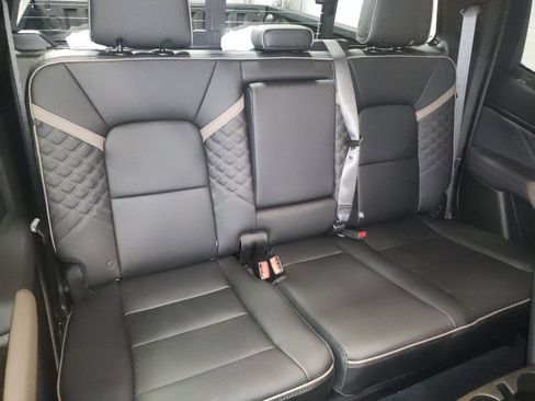 Used 2026 GMC Canyon Denali AWD/4WD image 10